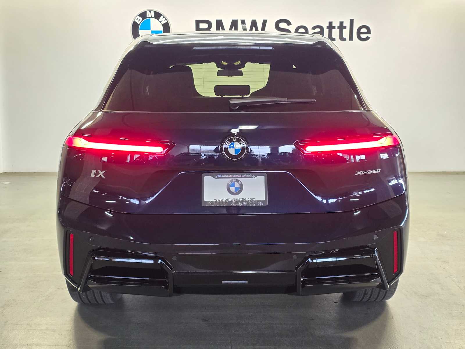 Thumbnail: 2026 BMW iX - 5