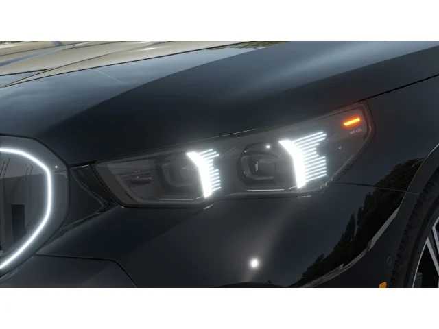Thumbnail: 2027 BMW 5 Series - 6