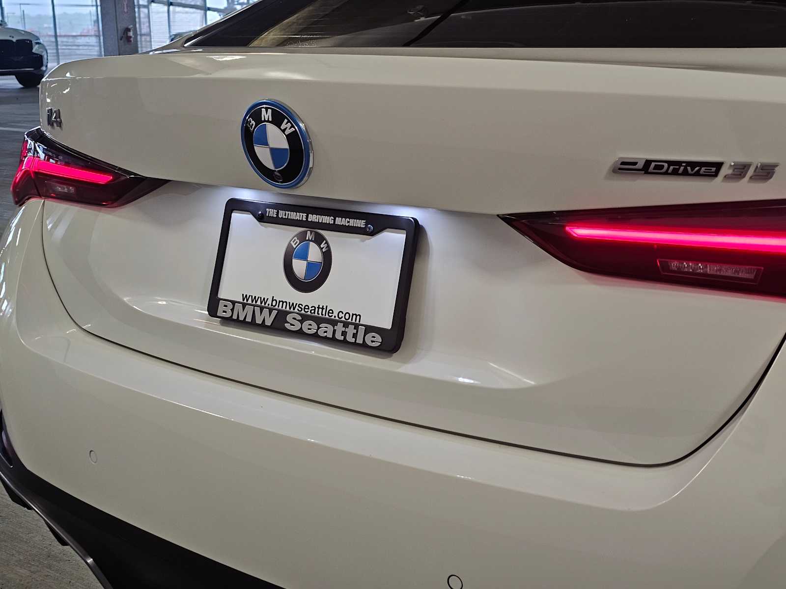 Thumbnail: 2023 BMW i4 - 7