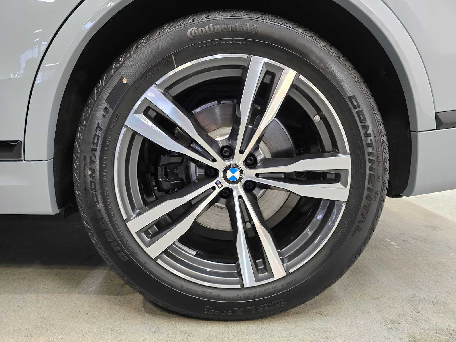 Thumbnail: 2026 BMW X7 - 8