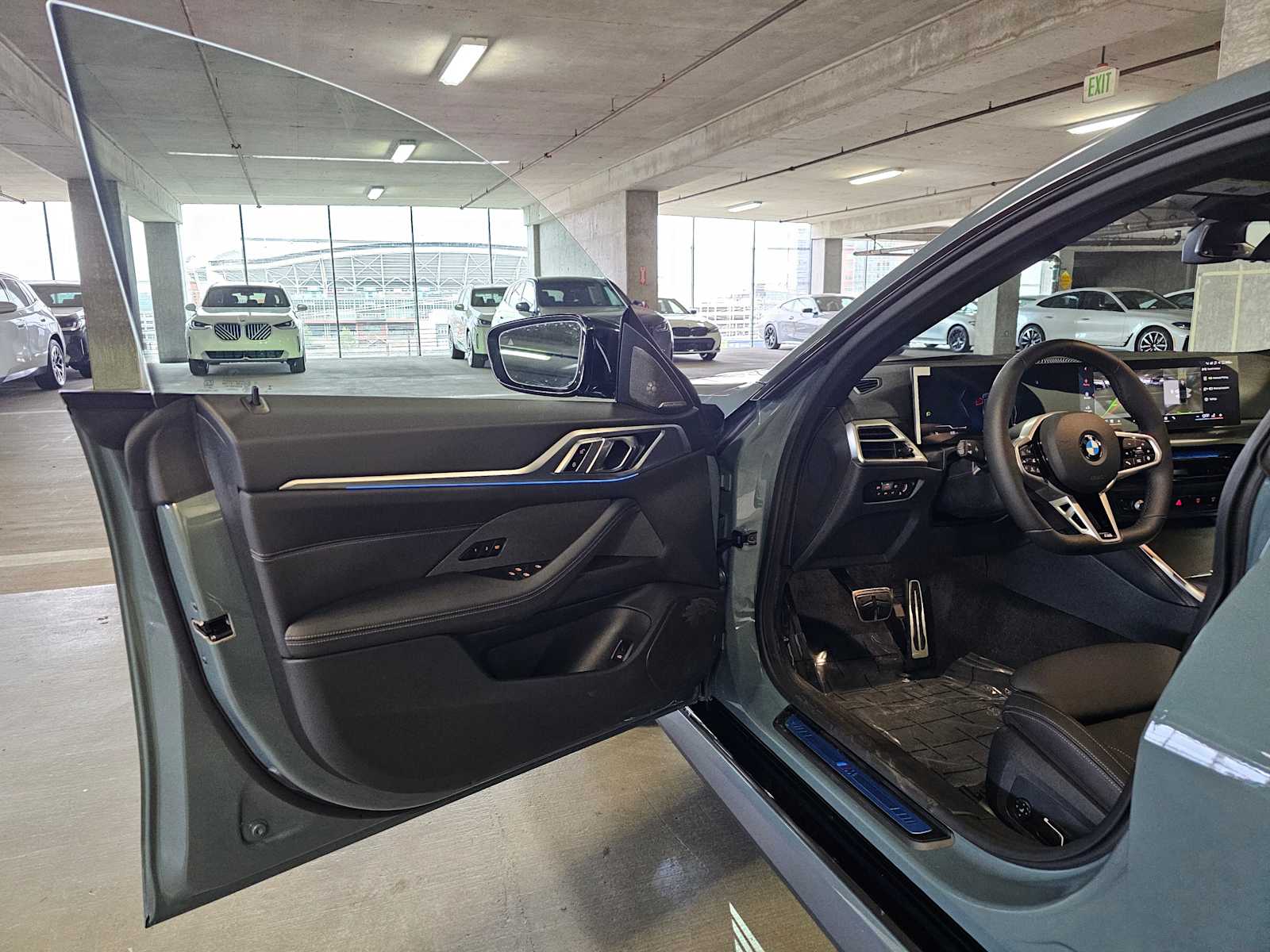 Thumbnail: 2026 BMW i4 - 29