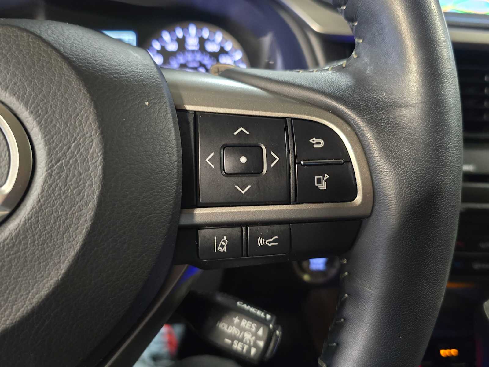 Thumbnail: 2022 Lexus RX - 20