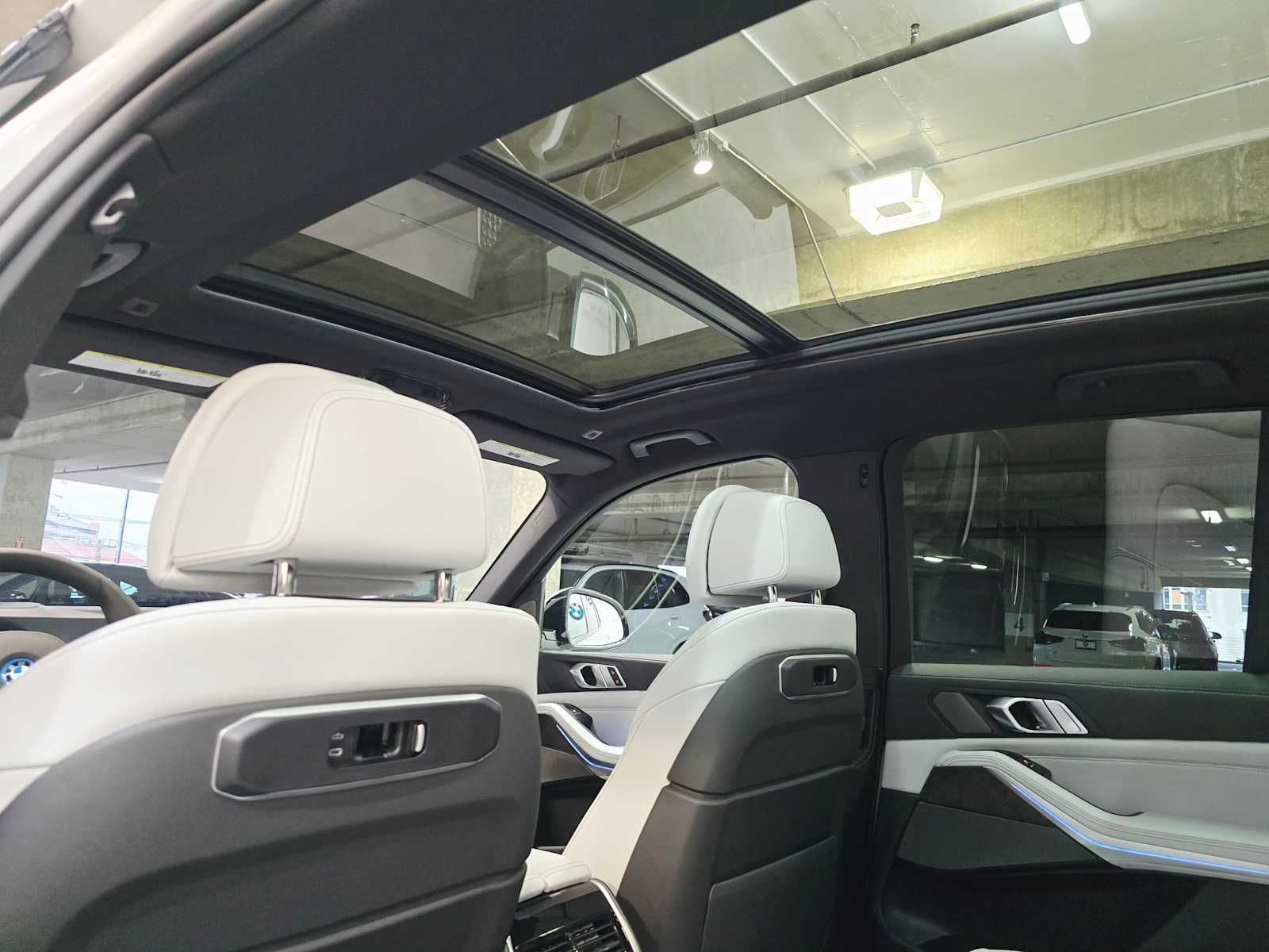 Thumbnail: 2026 BMW X5 - 26