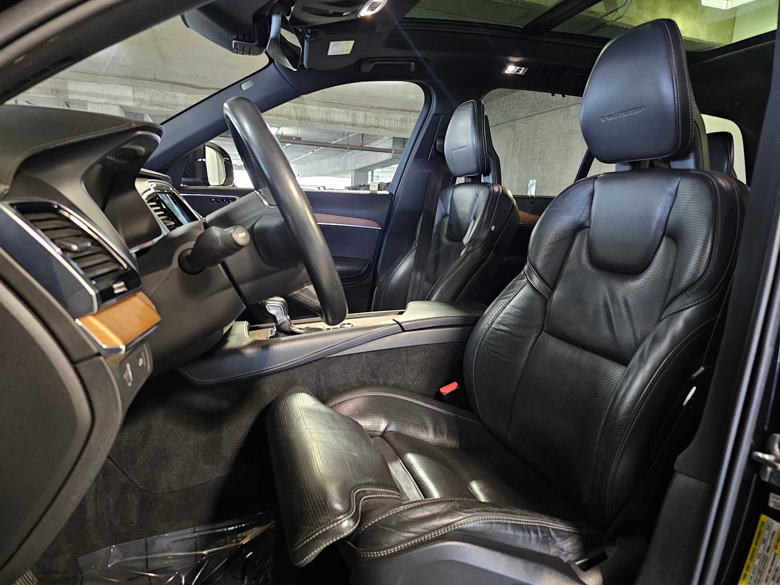 Thumbnail: 2016 Volvo XC90 - 27