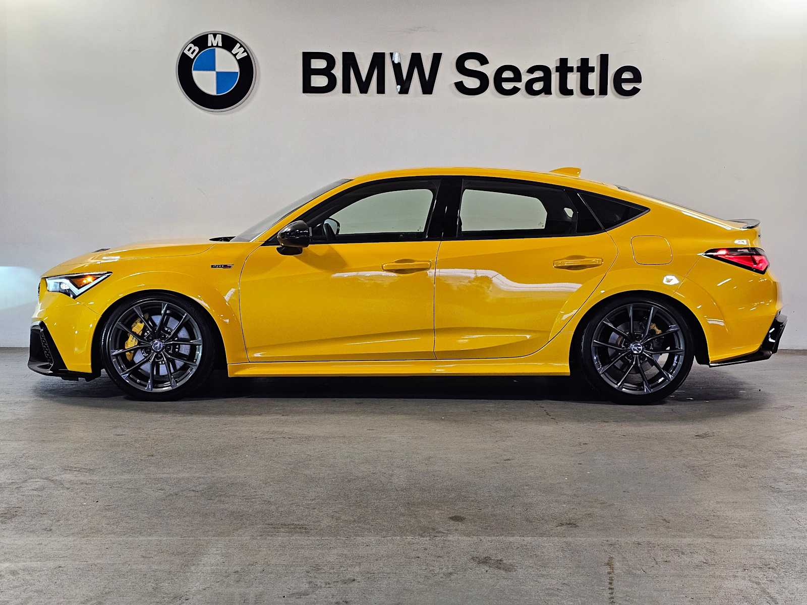 Thumbnail: 2025 Acura Integra - 3