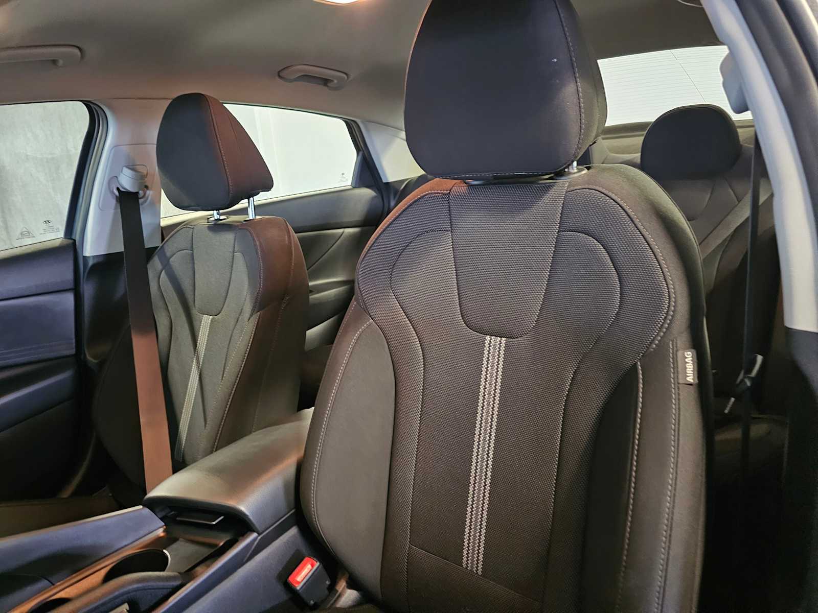 Thumbnail: 2022 Hyundai Elantra - 26