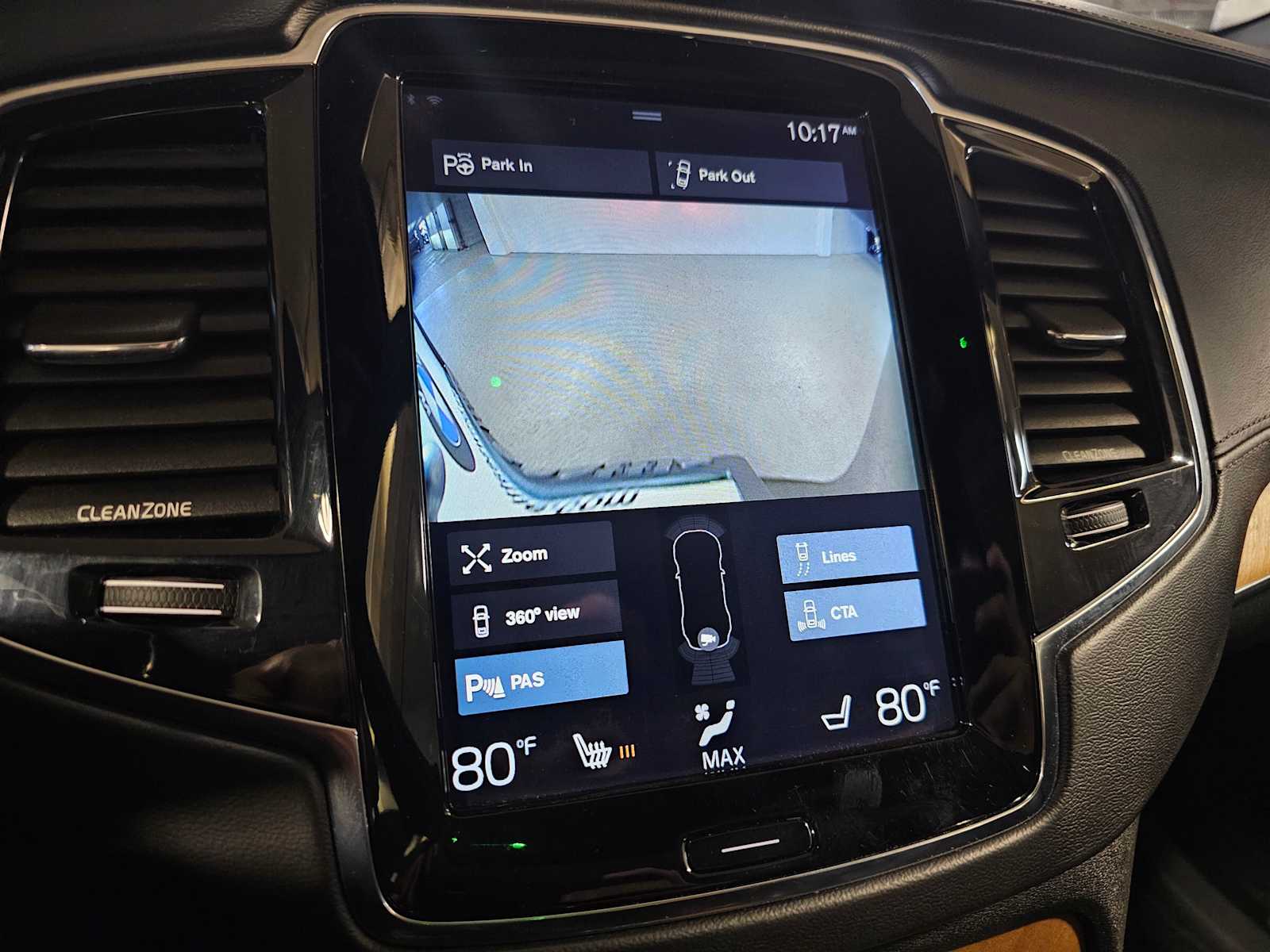 Thumbnail: 2016 Volvo XC90 - 16