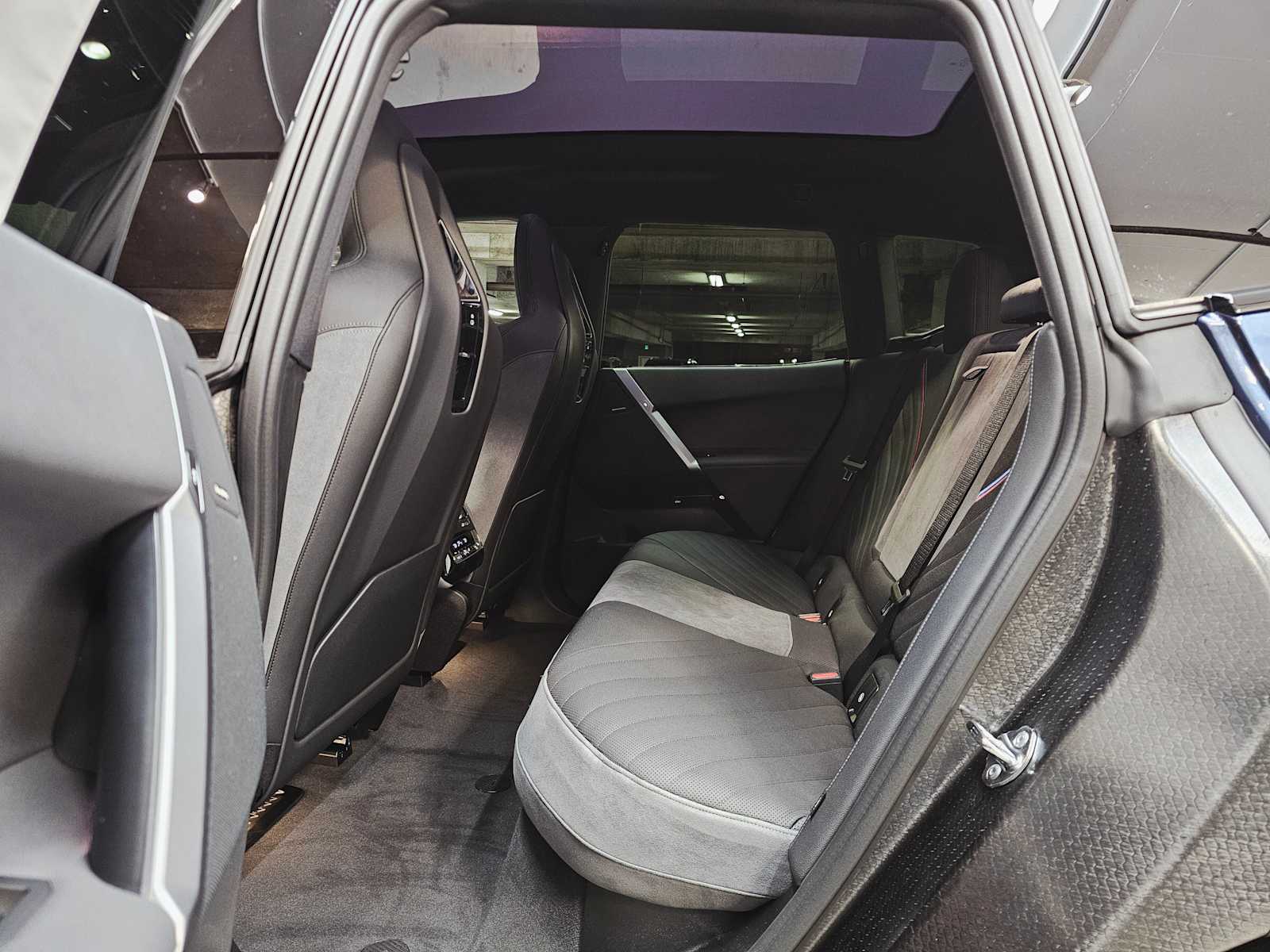 Thumbnail: 2026 BMW iX - 25