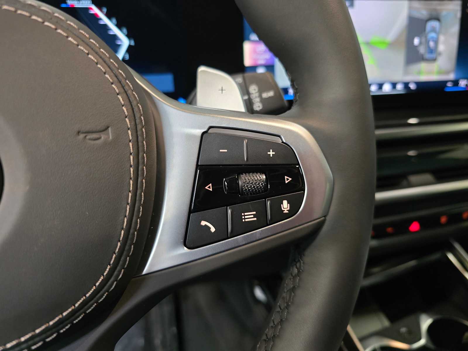 Thumbnail: 2026 BMW X7 - 18