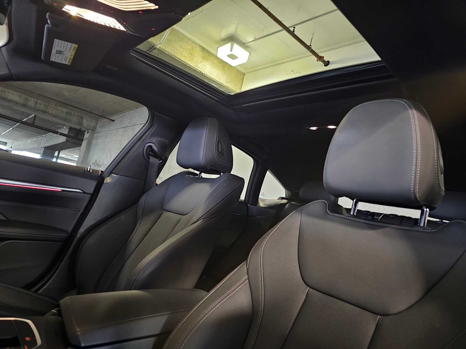 Thumbnail: 2023 BMW i4 - 33