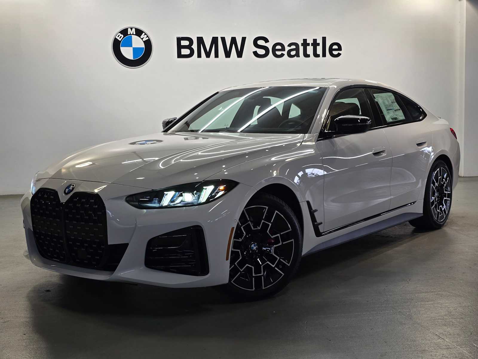 Thumbnail: 2026 BMW 4 Series - 1