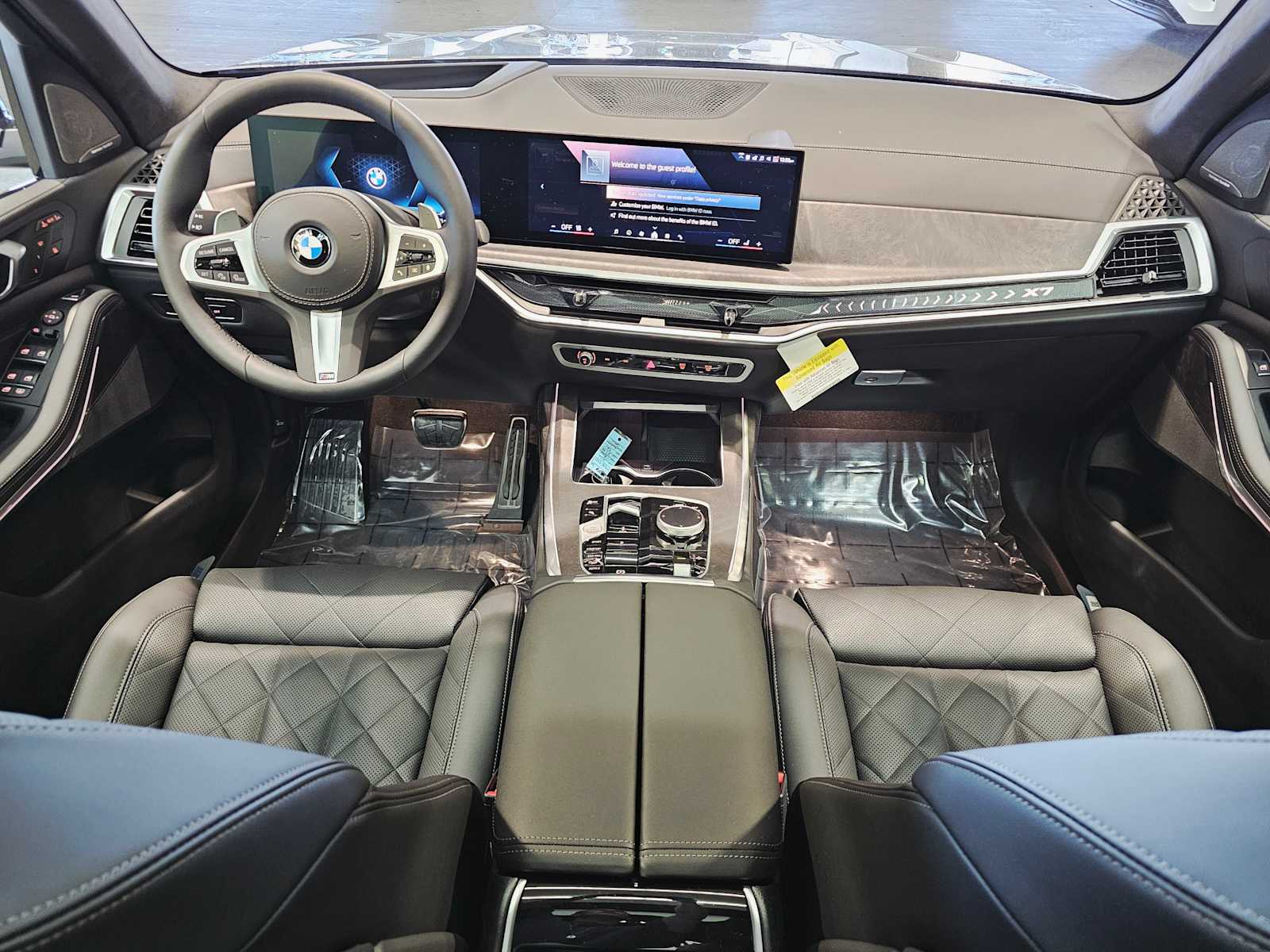 Thumbnail: 2026 BMW X7 - 10