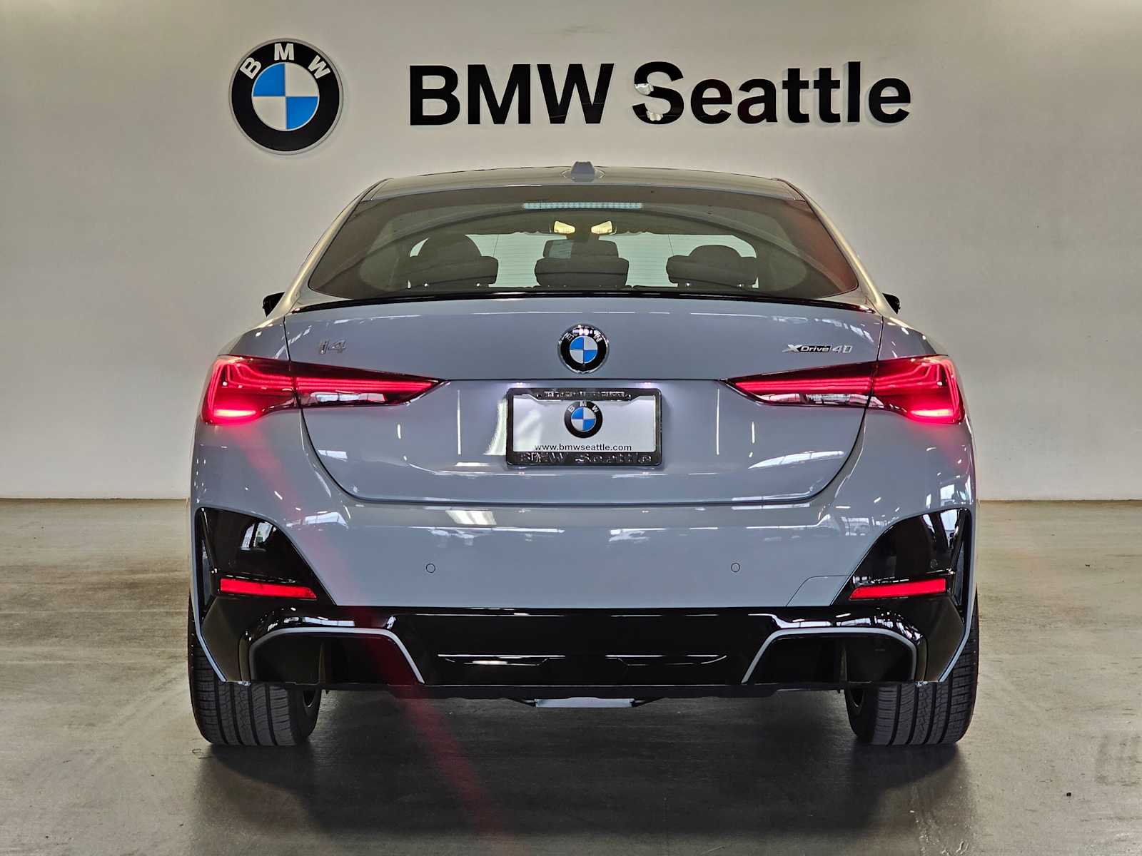 Thumbnail: 2026 BMW i4 - 5