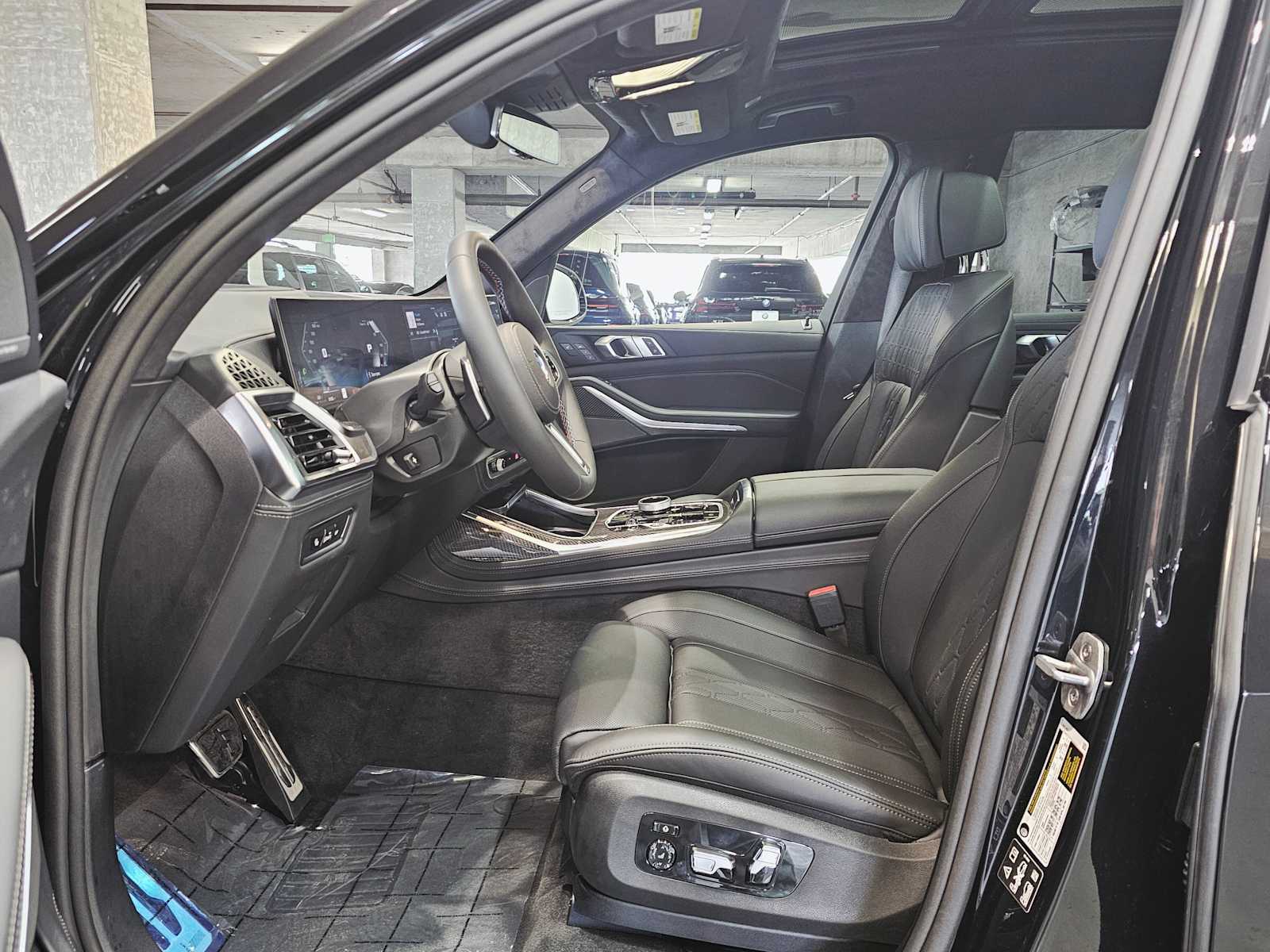 Thumbnail: 2026 BMW X7 - 23