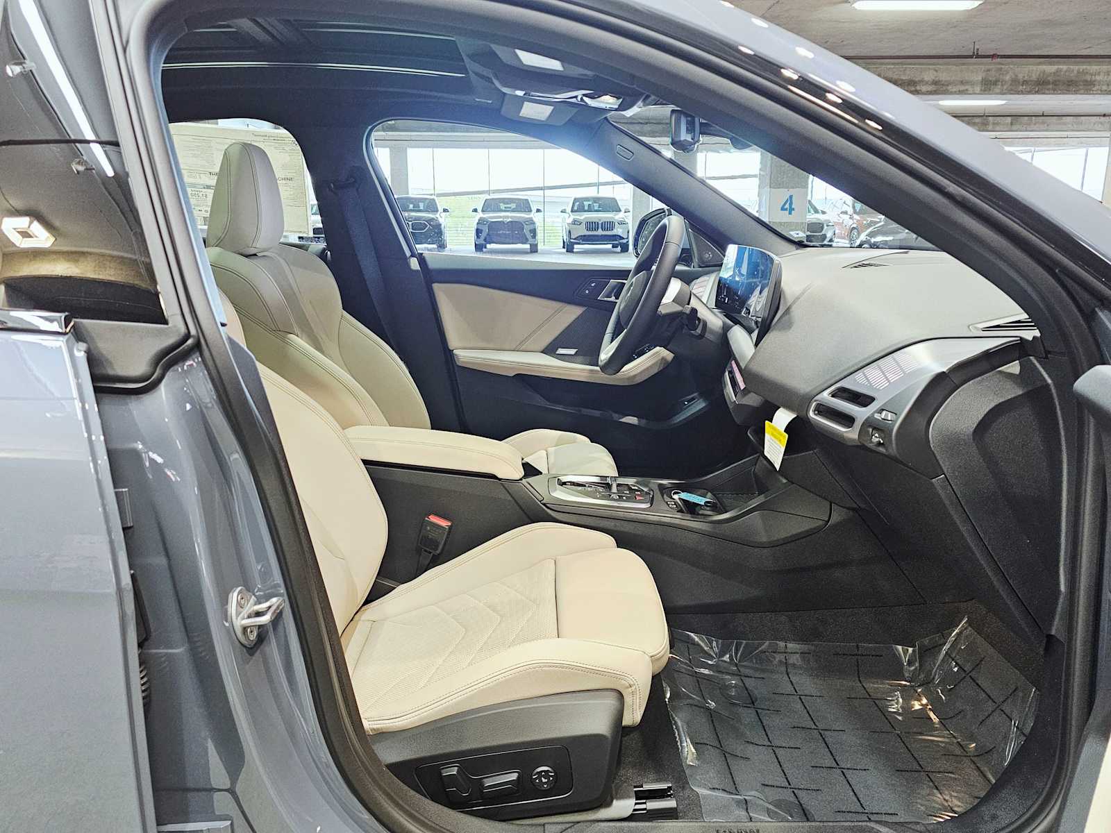 Thumbnail: 2025 BMW 2 Series - 27