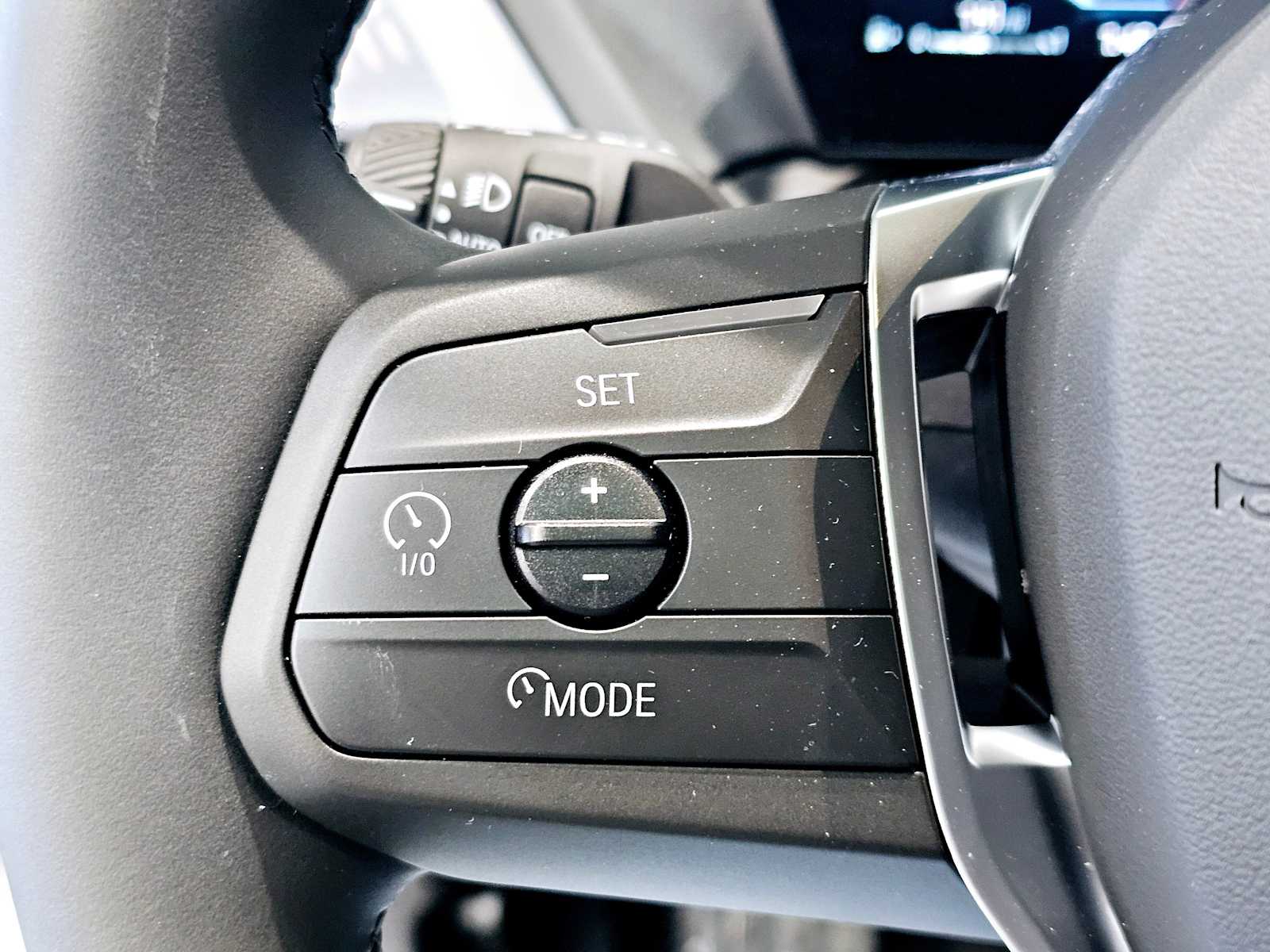 Thumbnail: 2025 BMW 2 Series - 12