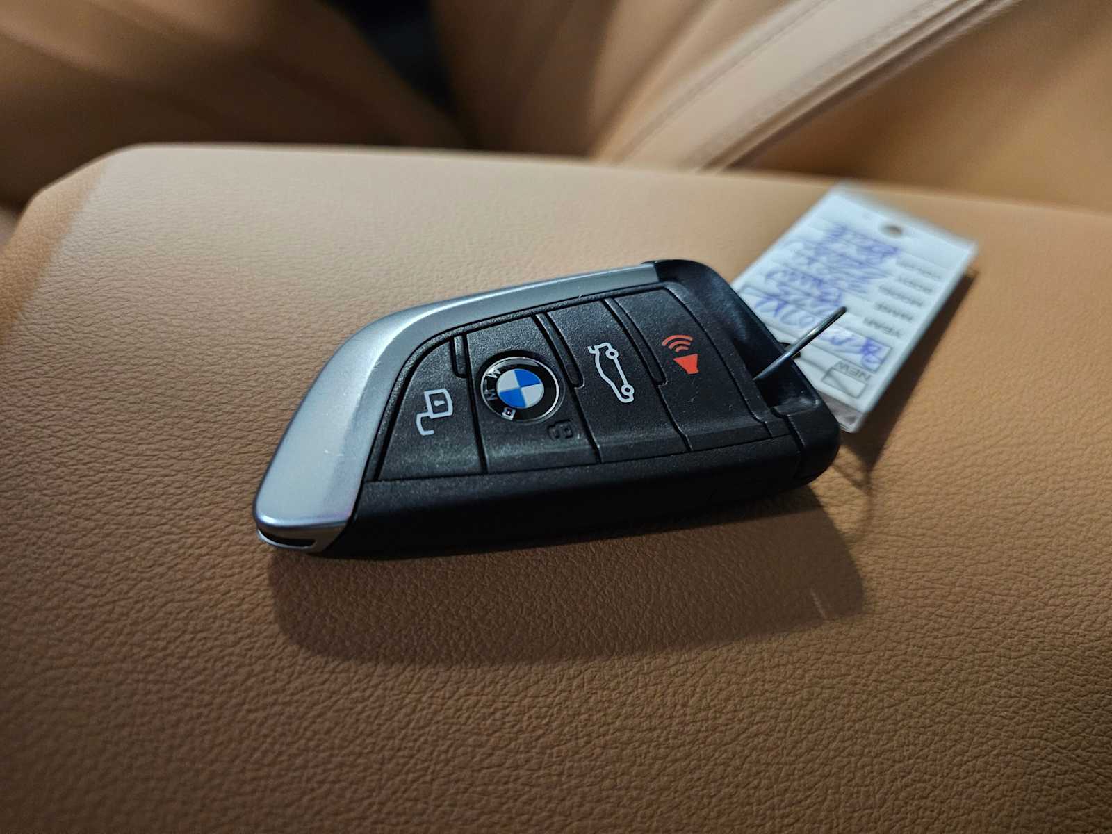 Thumbnail: 2025 BMW 3 Series - 43