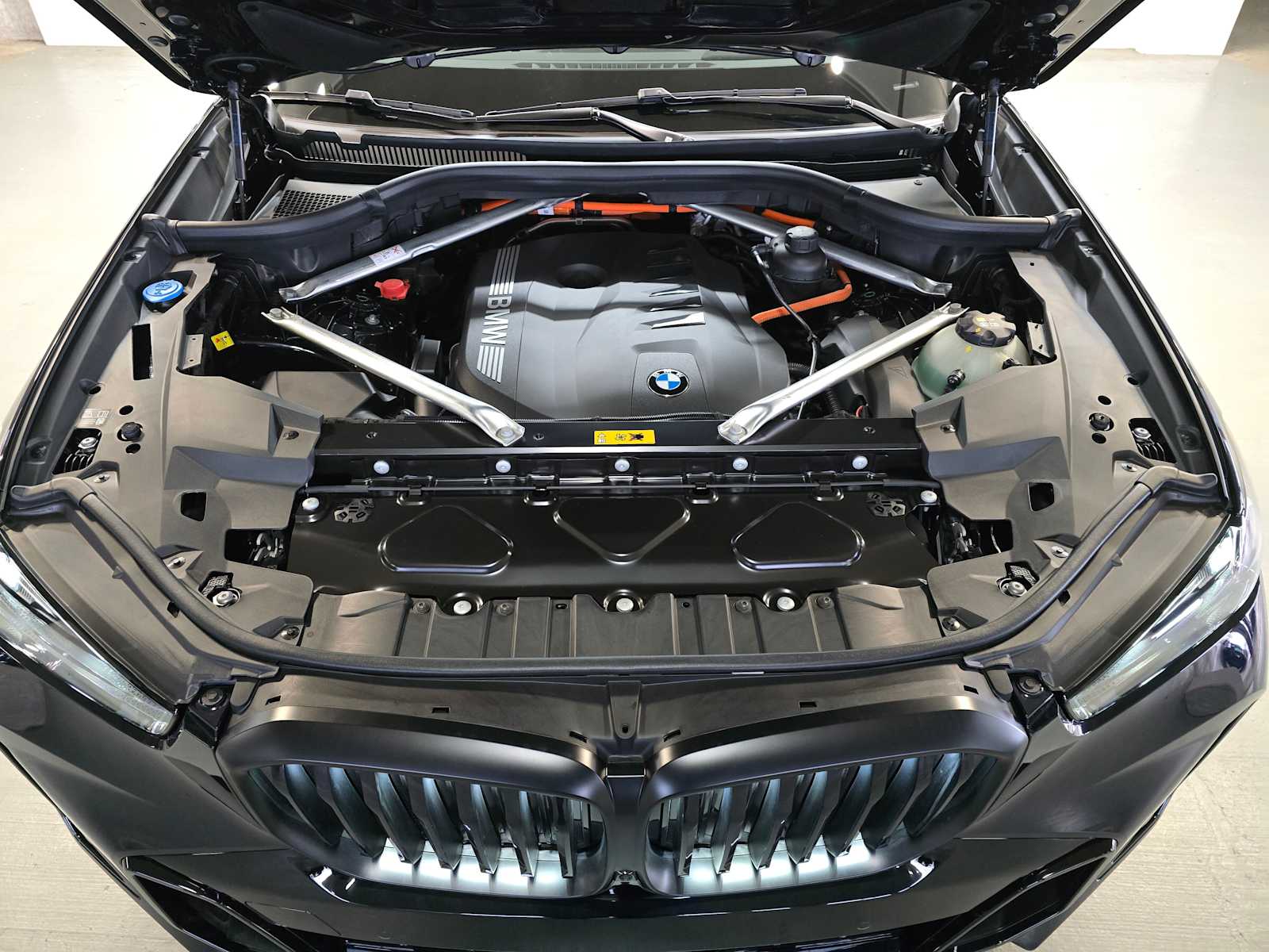 Thumbnail: 2026 BMW X5 - 9