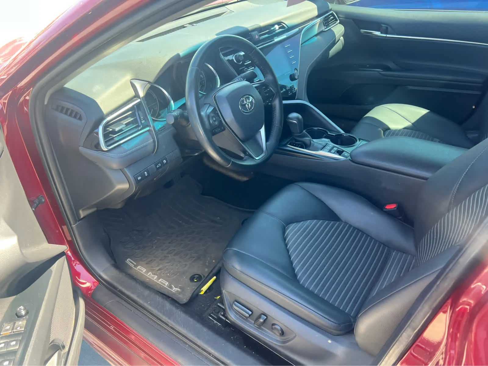 Thumbnail: 2018 Toyota Camry - 4
