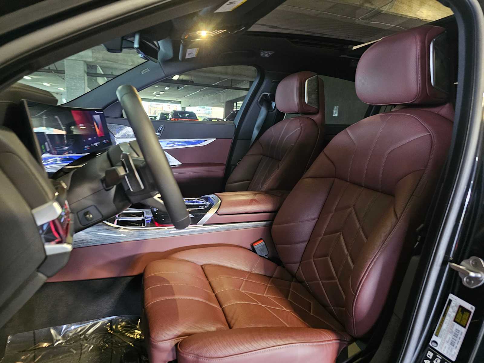 Thumbnail: 2025 BMW 7 Series - 7
