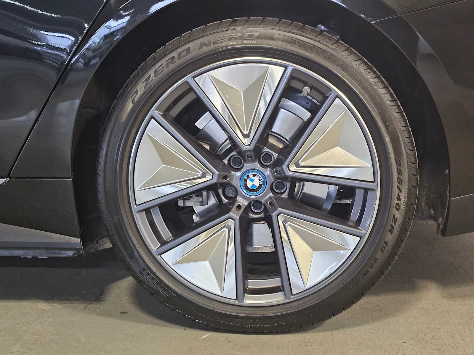 Thumbnail: 2023 BMW i4 - 8