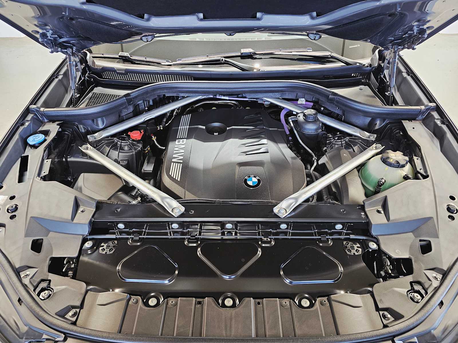 Thumbnail: 2026 BMW X5 - 9