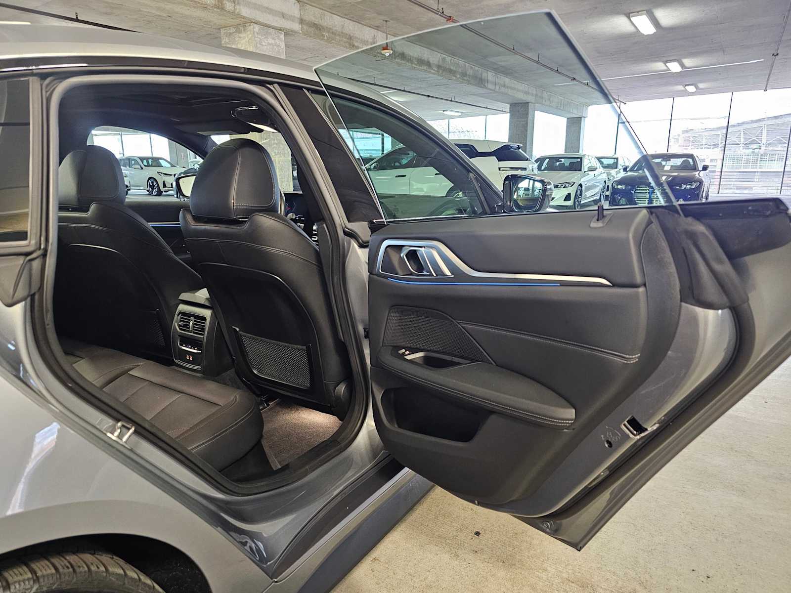 Thumbnail: 2023 BMW i4 - 39