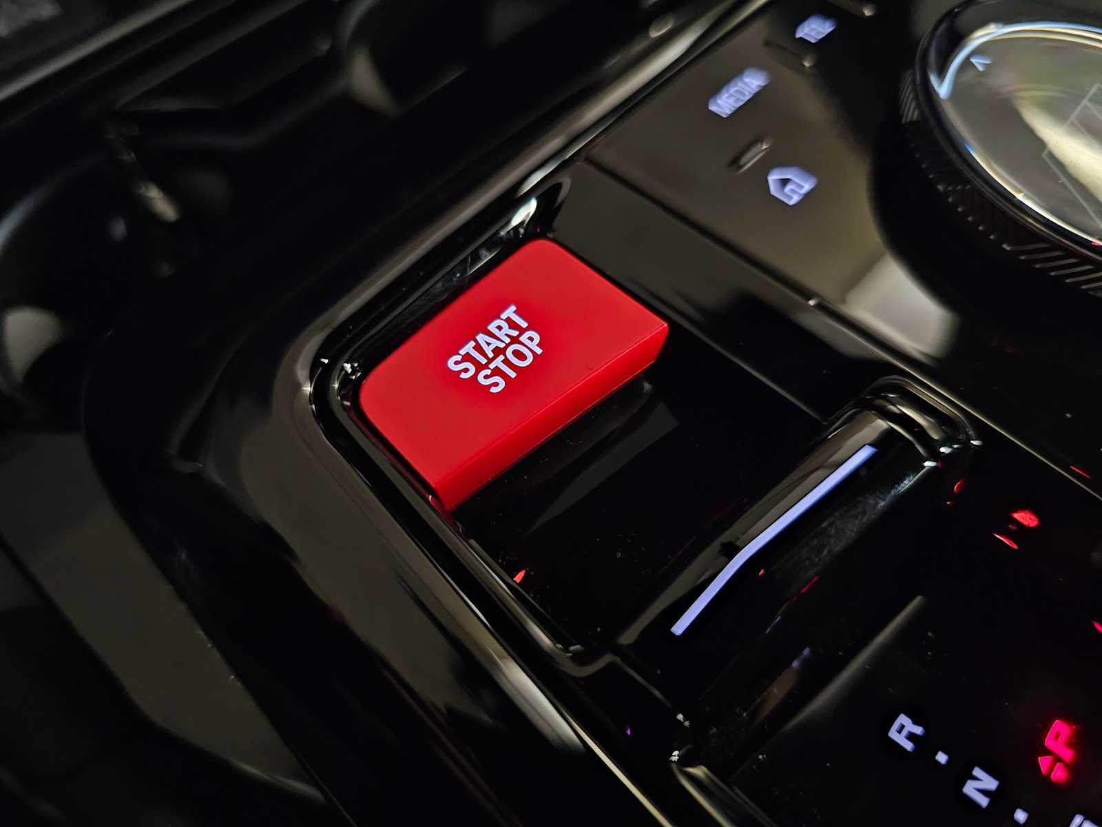 Thumbnail: 2026 BMW M5 - 26