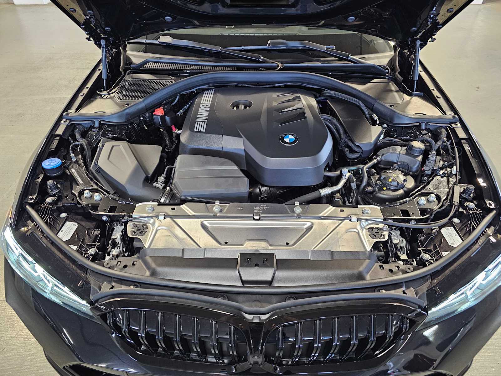 Thumbnail: 2026 BMW 3 Series - 9