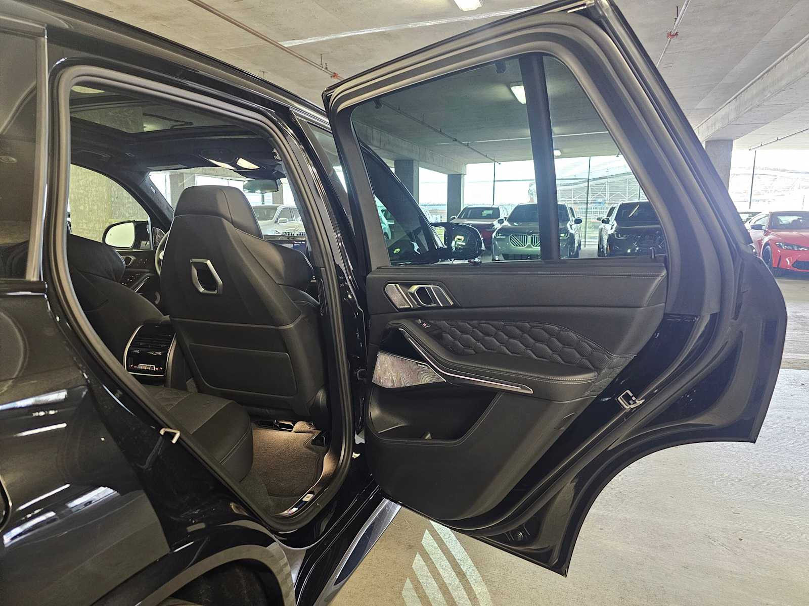 Thumbnail: 2026 BMW X5 - 36