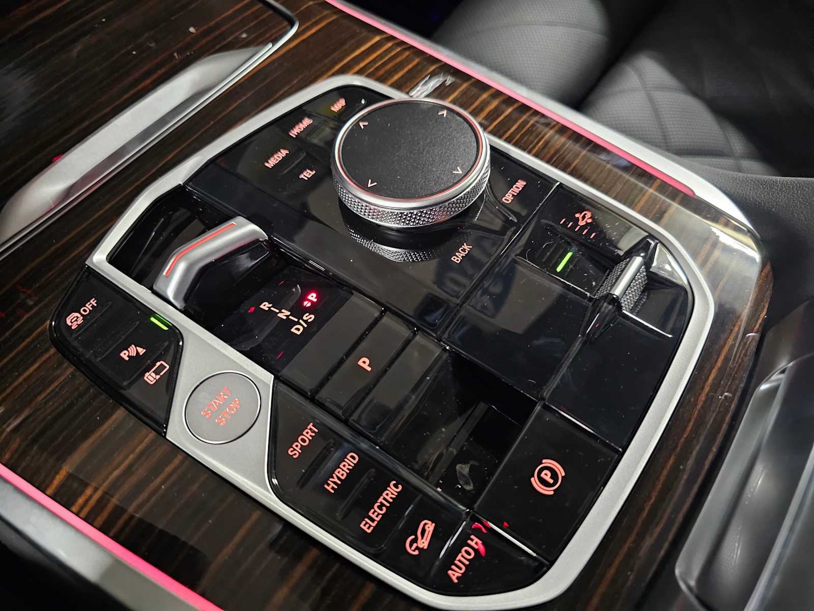 Thumbnail: 2026 BMW X5 - 21