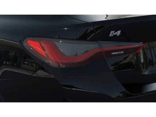 Thumbnail: 2026 BMW i4 - 8