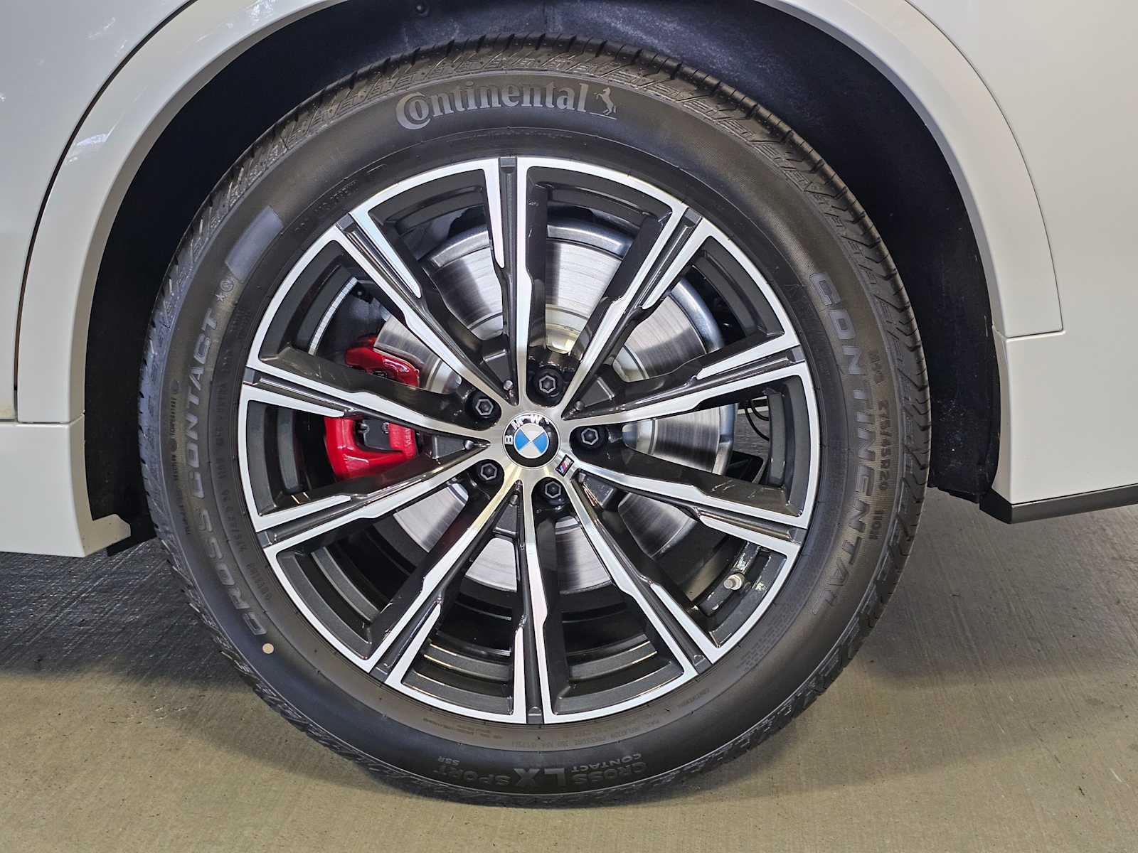 Thumbnail: 2026 BMW X5 - 8