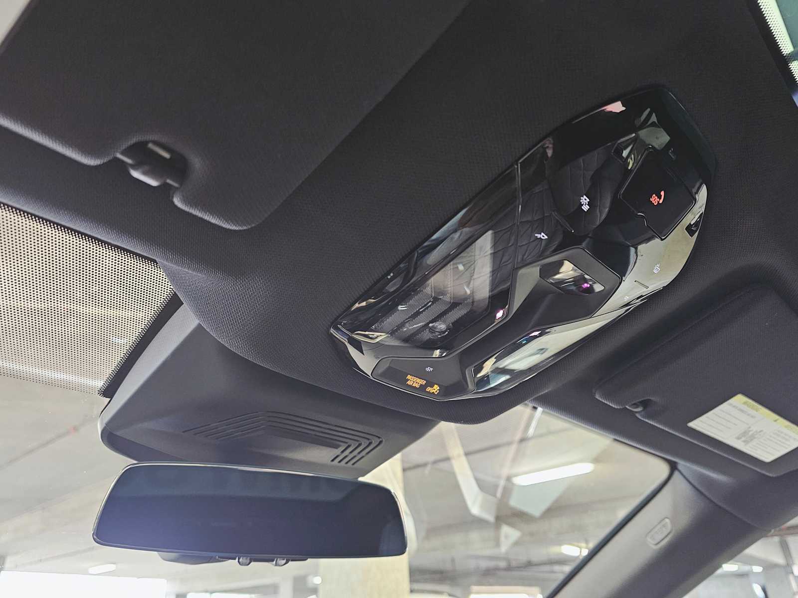 Thumbnail: 2023 BMW iX - 21