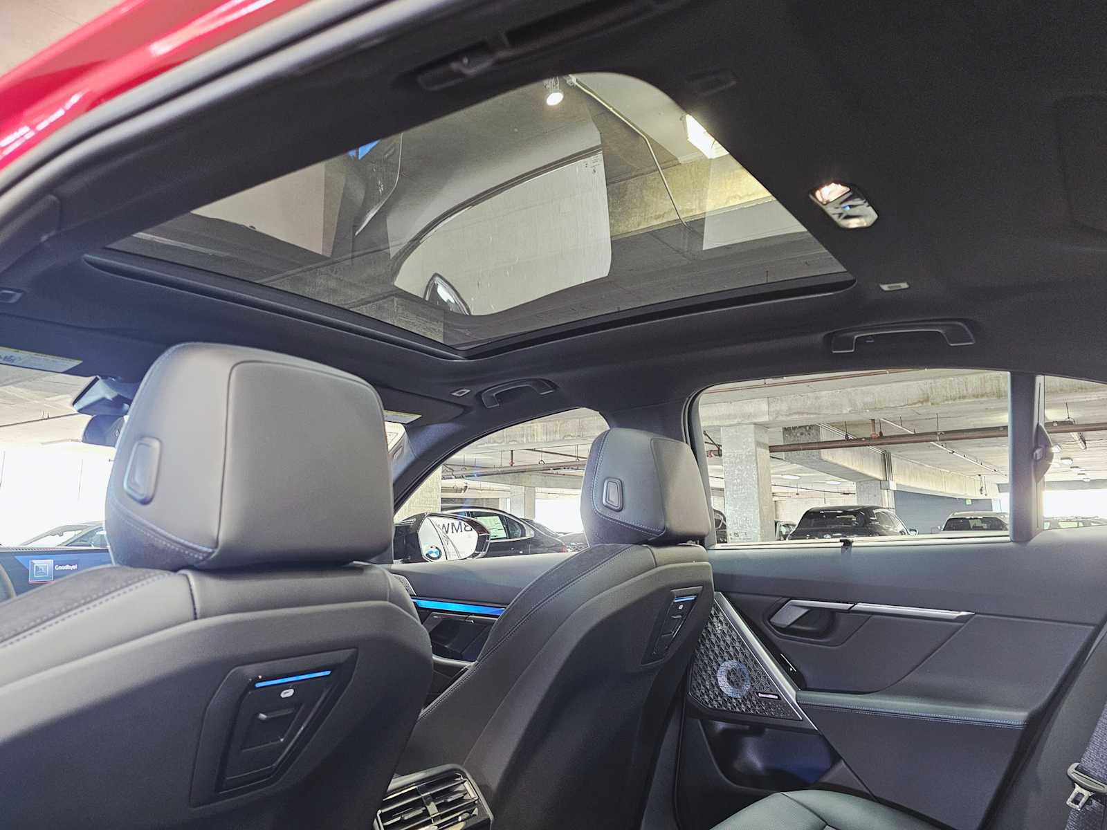 Thumbnail: 2025 BMW i5 - 26