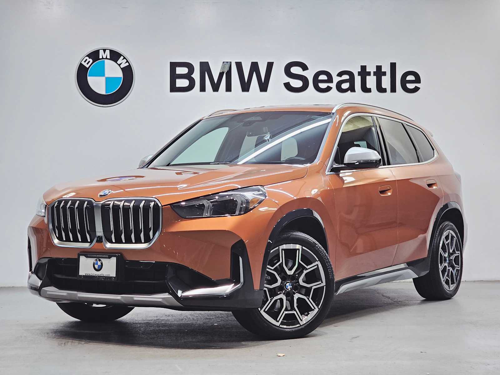 Thumbnail: 2023 BMW X1 - 1