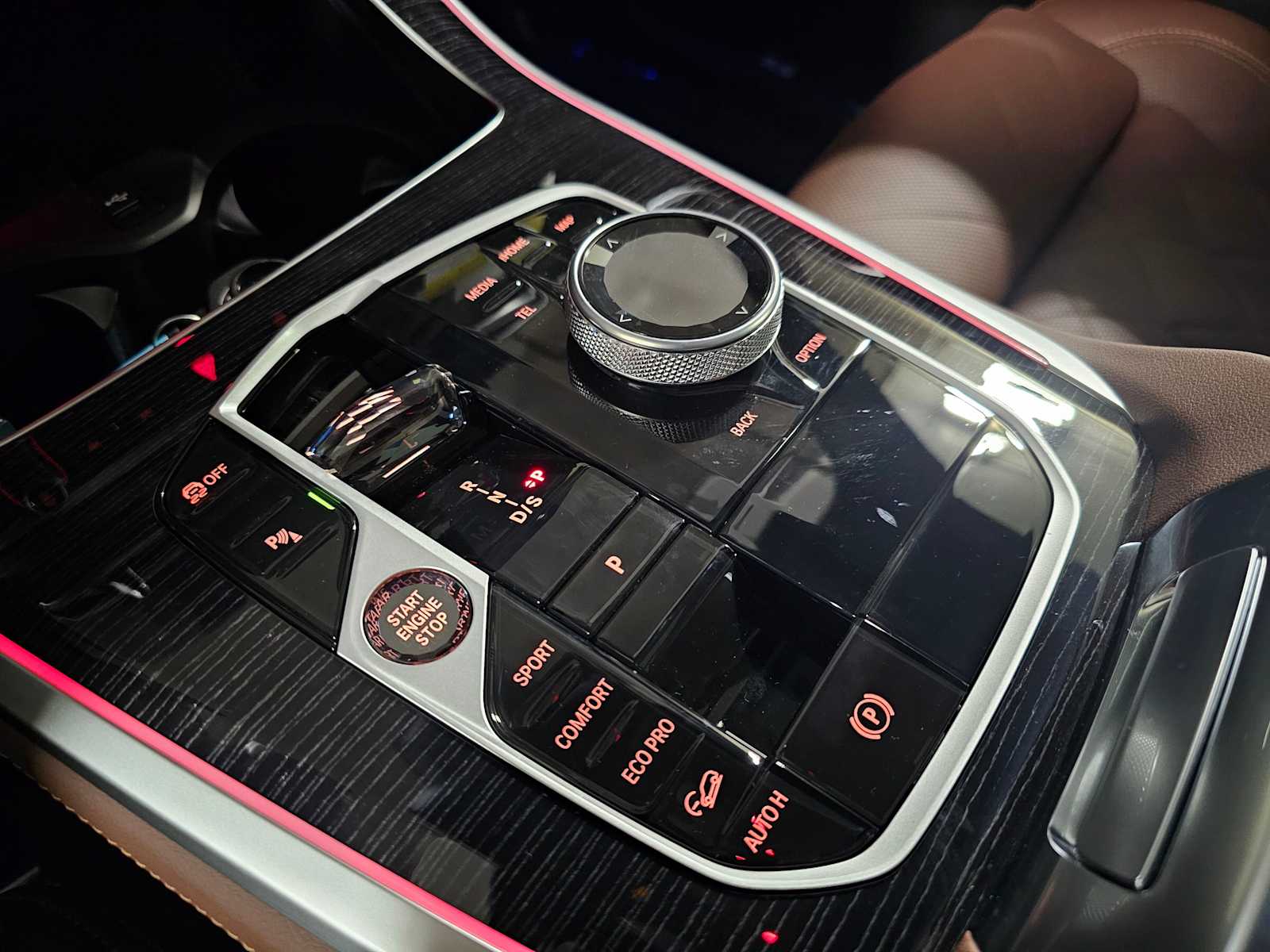 Thumbnail: 2026 BMW X5 - 21