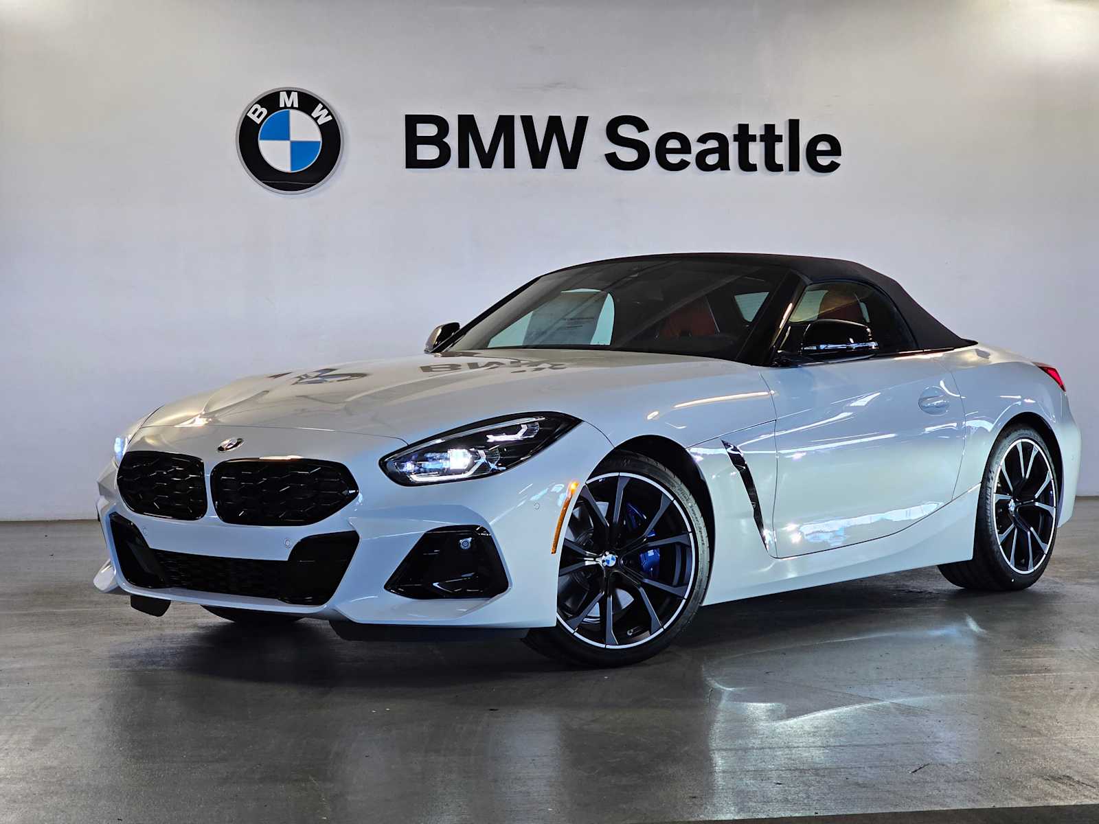 Thumbnail: 2026 BMW Z4 - 1
