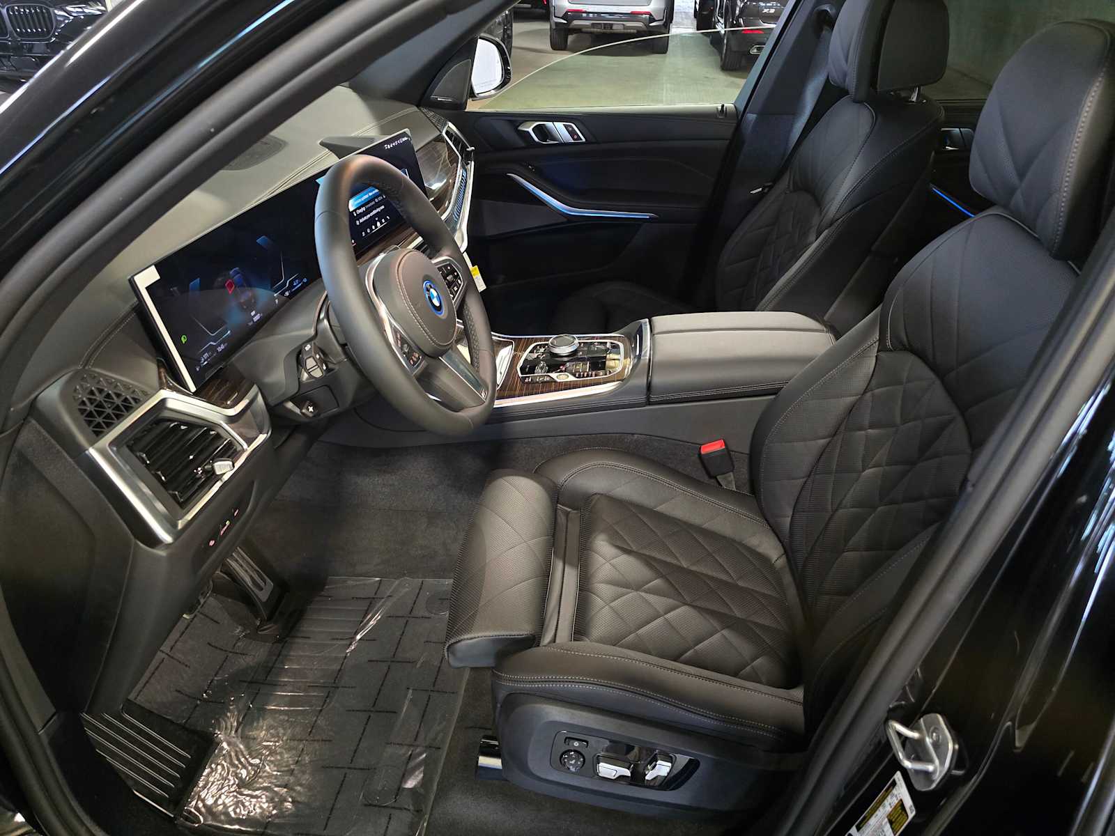 Thumbnail: 2026 BMW X5 - 25