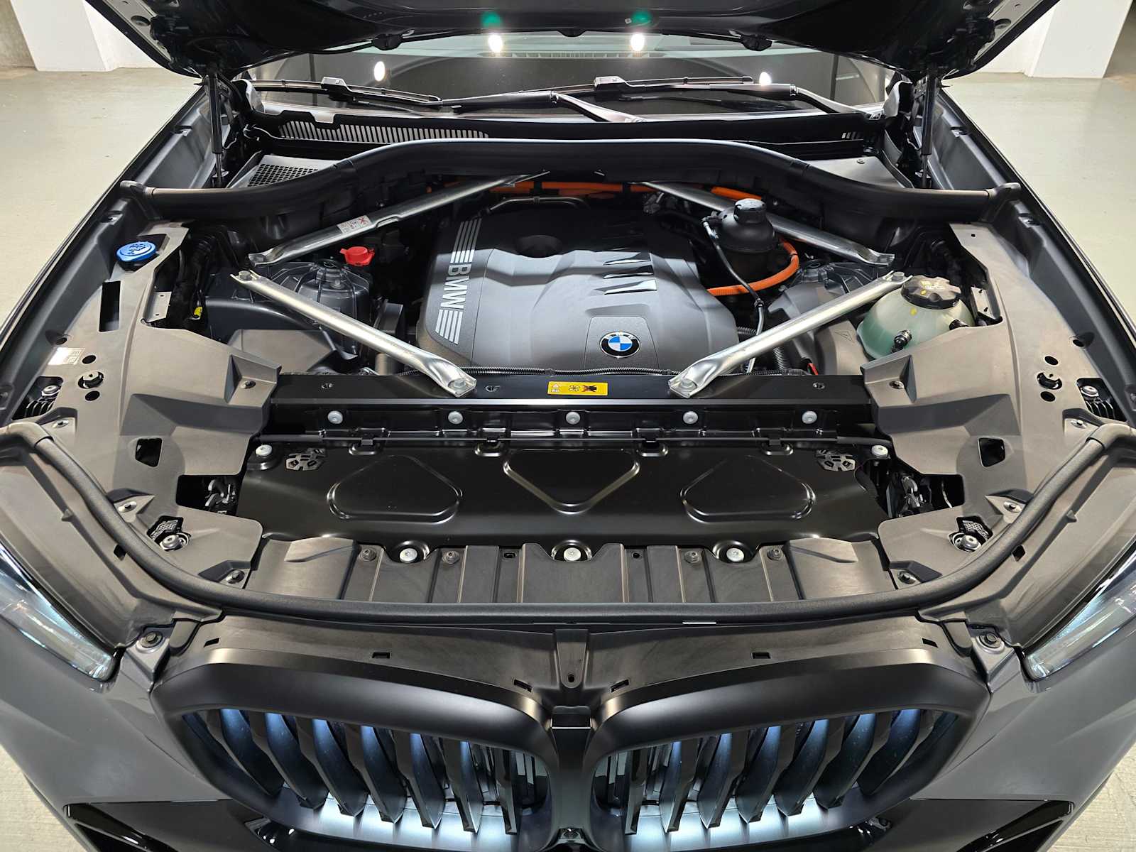 Thumbnail: 2026 BMW X5 - 9