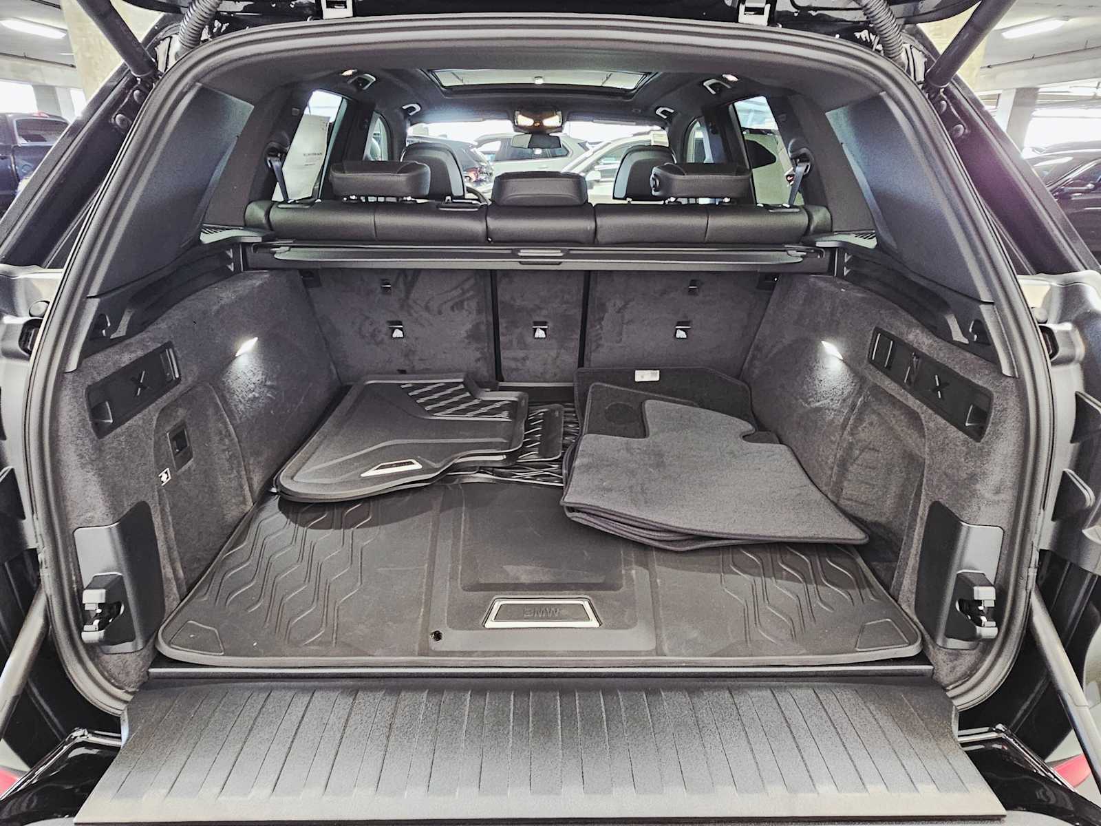 Thumbnail: 2026 BMW X5 - 27