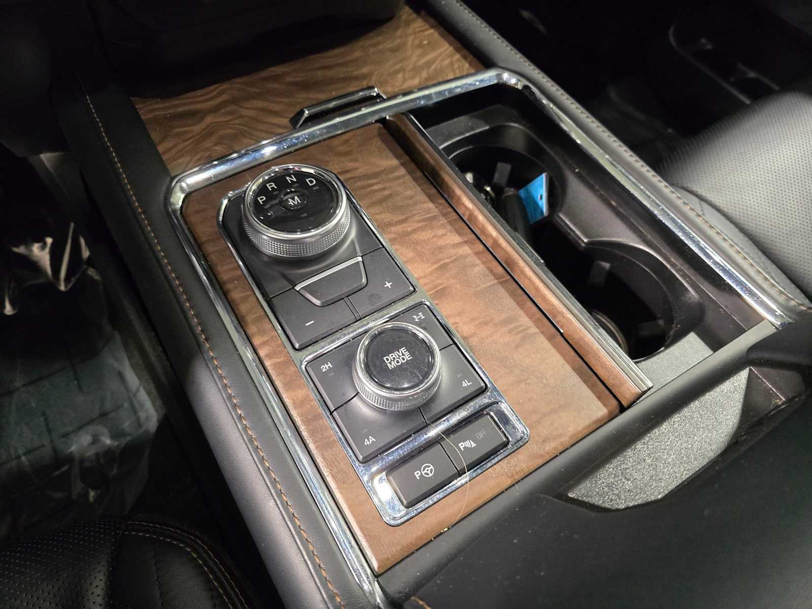 Thumbnail: 2020 Ford Expedition - 20