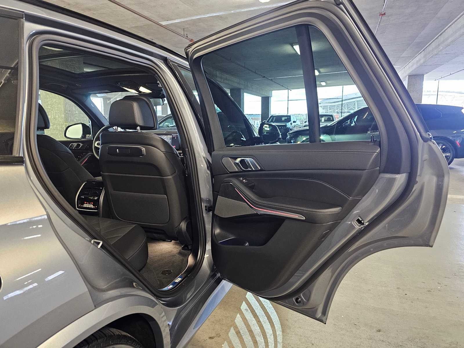 Thumbnail: 2026 BMW X5 - 37