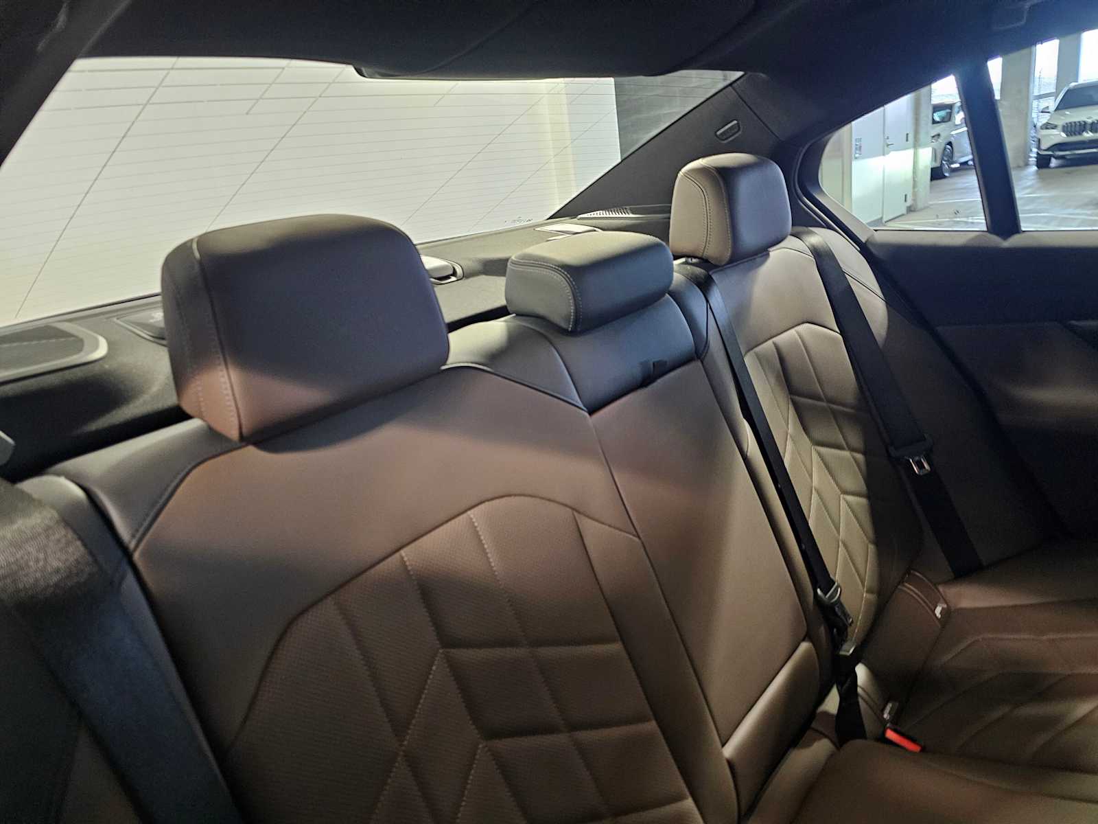 Thumbnail: 2024 BMW 5 Series - 39