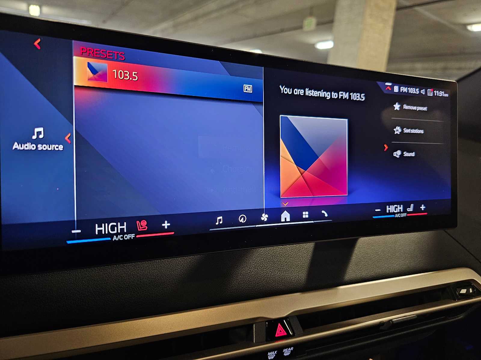 Thumbnail: 2024 BMW iX - 15