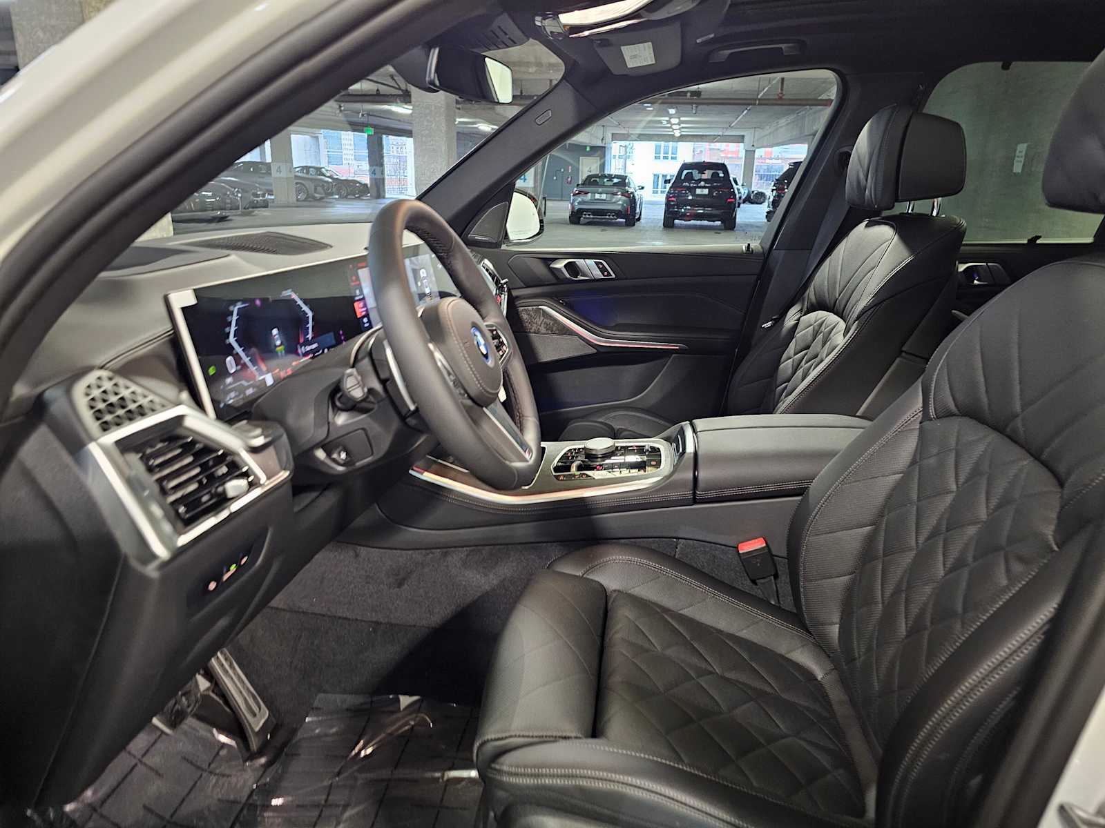 Thumbnail: 2026 BMW X5 - 33