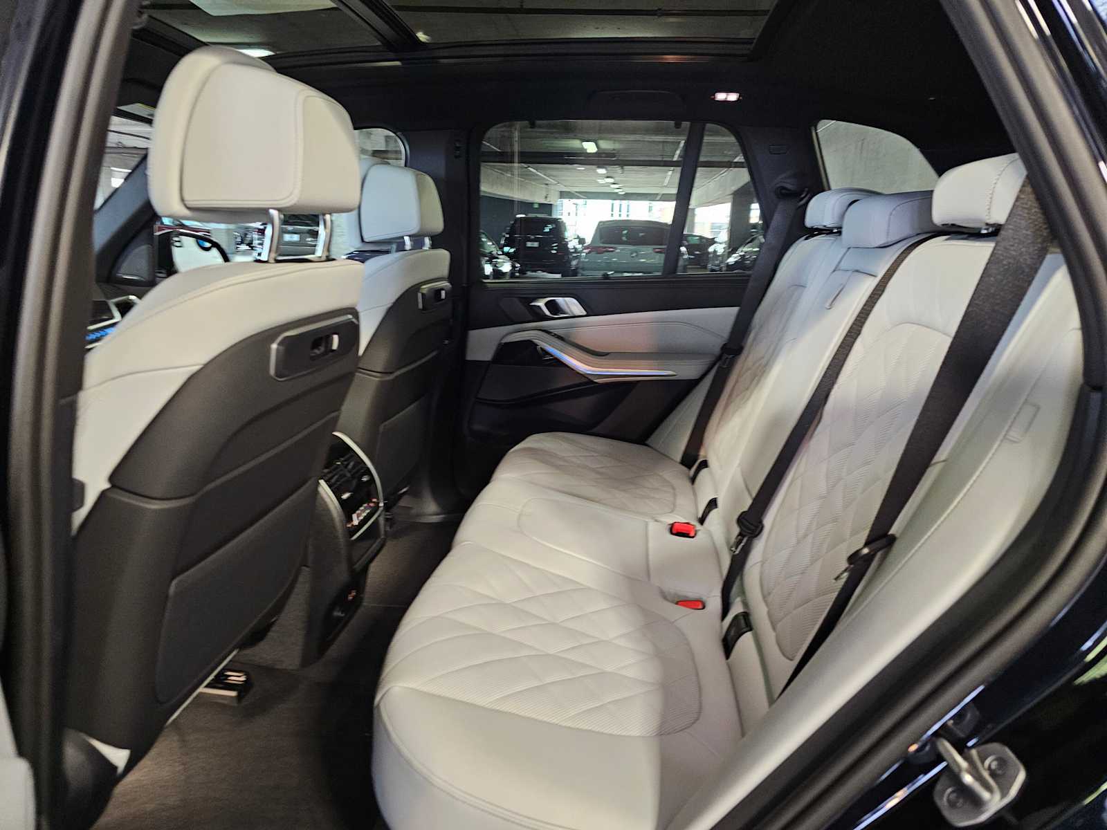 Thumbnail: 2026 BMW X5 - 34