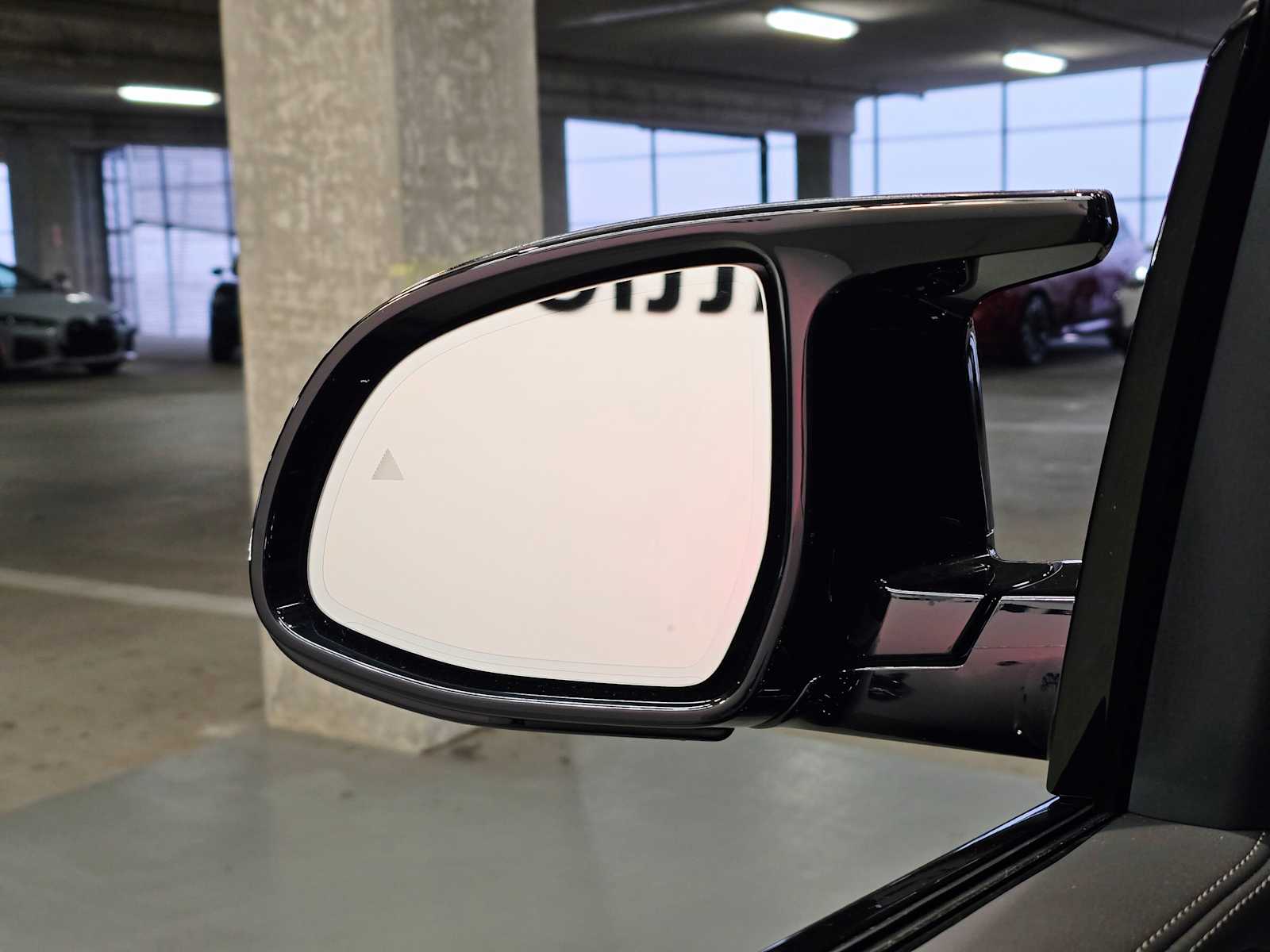 Thumbnail: 2026 BMW X7 - 21