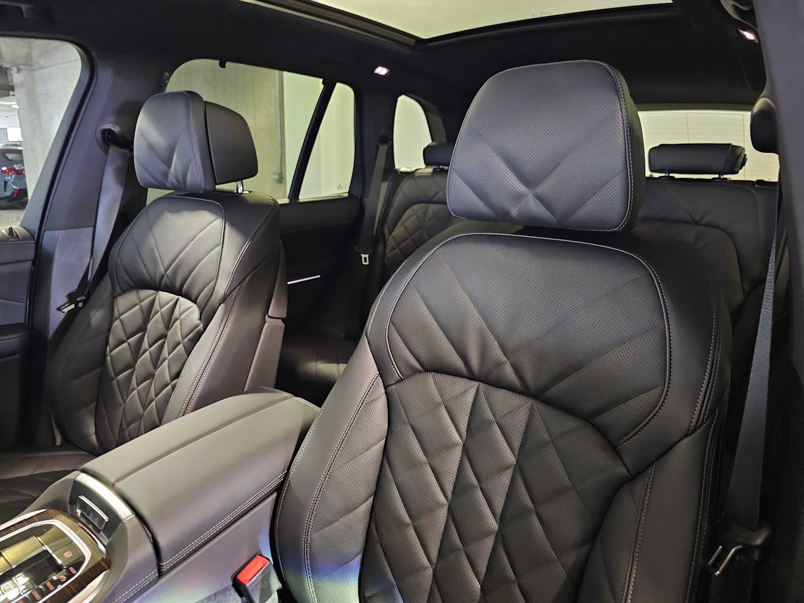 Thumbnail: 2026 BMW X5 - 32