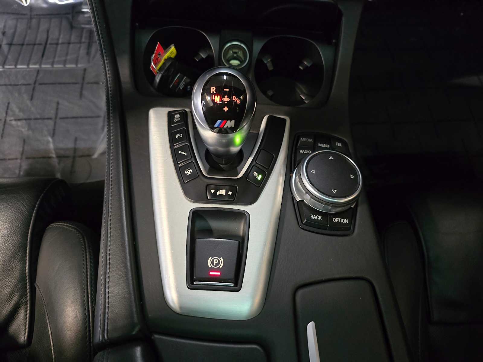 Thumbnail: 2015 BMW M5 - 24